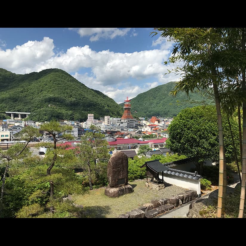 立原位貫　inukitachihara